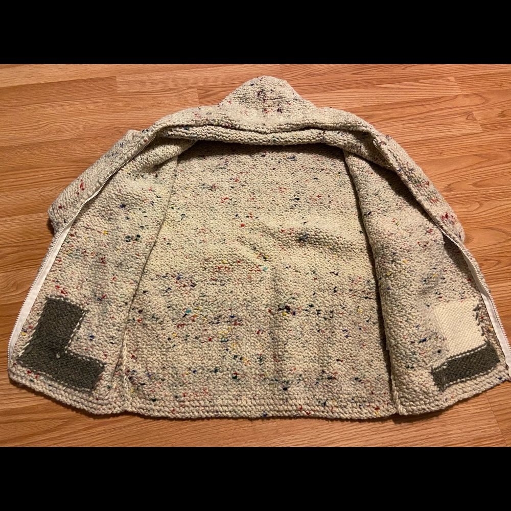 Hand knit Sweater - Picture 3 of 5